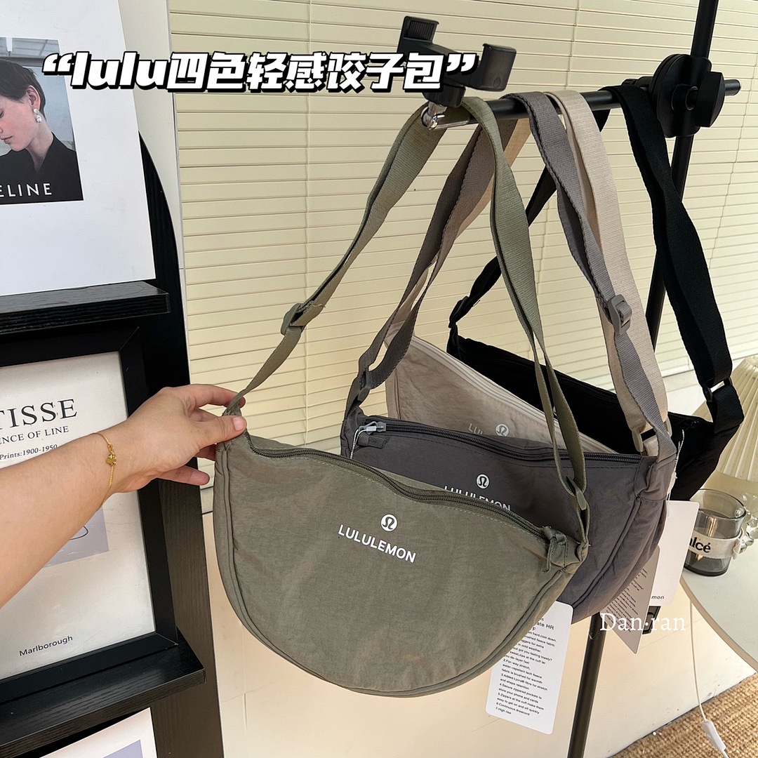 Lululemon Small Slouchy Sling Bag 3L · A2753 — תמונה 40