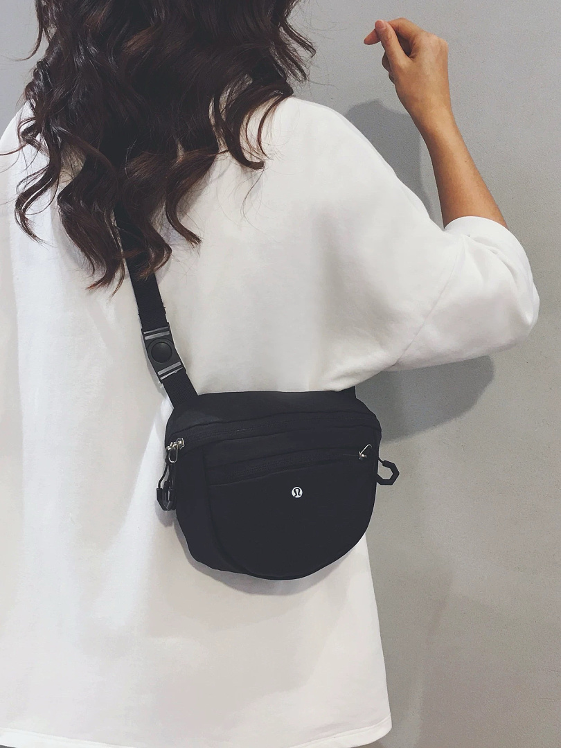 Lululemon All Night Micro Festival Bag · A3214 — תמונה 13