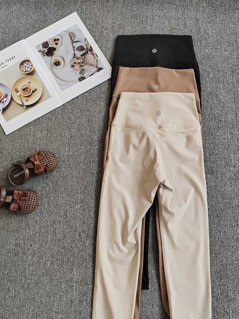 A3485 Lululemon women yuga cropped legging — תמונה 10