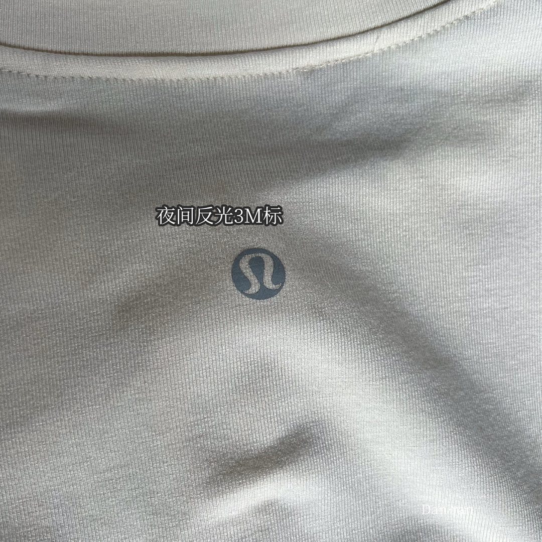 Lululemon — חולצת הנלי · A2925 — תמונה 14