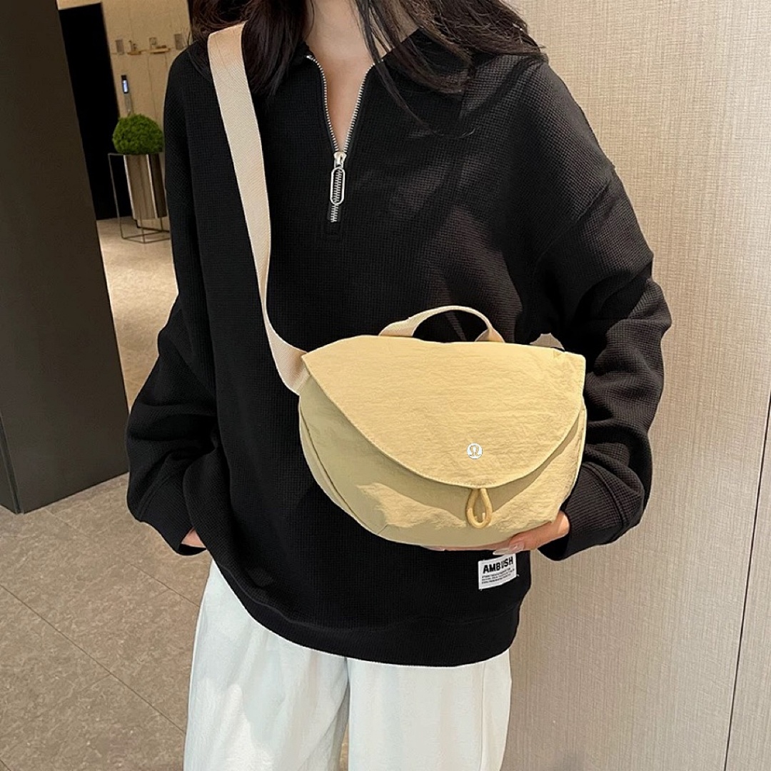 Lululemon Curved Crossbody Bag · A2790 — תמונה 28