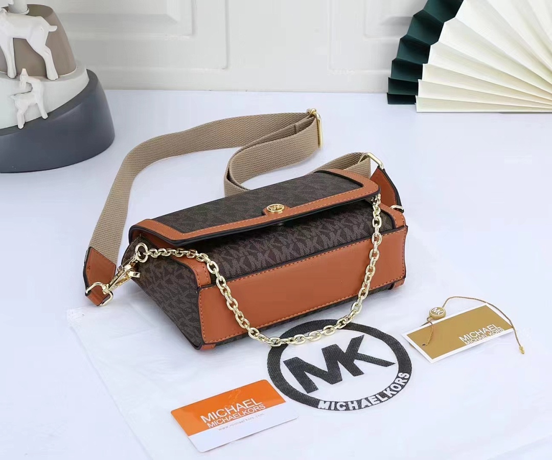 michael kors KM23013