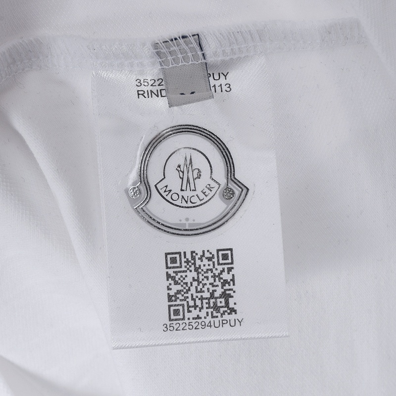 Moncler Tricolor-Trimmed Cotton Piquet Polo Shirt · A3237 — תמונה 34
