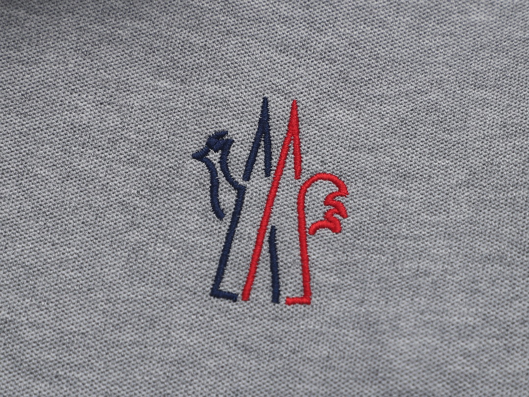Moncler Tricolor-Trimmed Cotton Piquet Polo Shirt · A3217 — תמונה 16