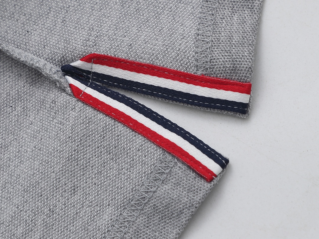 Moncler Tricolor-Trimmed Cotton Piquet Polo Shirt · A3217 — תמונה 12