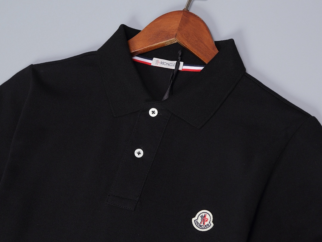 Moncler Tricolor-Trimmed Cotton Piquet Polo Shirt · A3014 — תמונה 38
