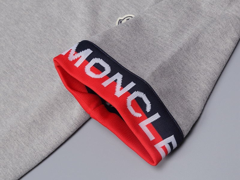 Moncler Tricolor-Trimmed Cotton Piquet Polo Shirt · A3014 — תמונה 19