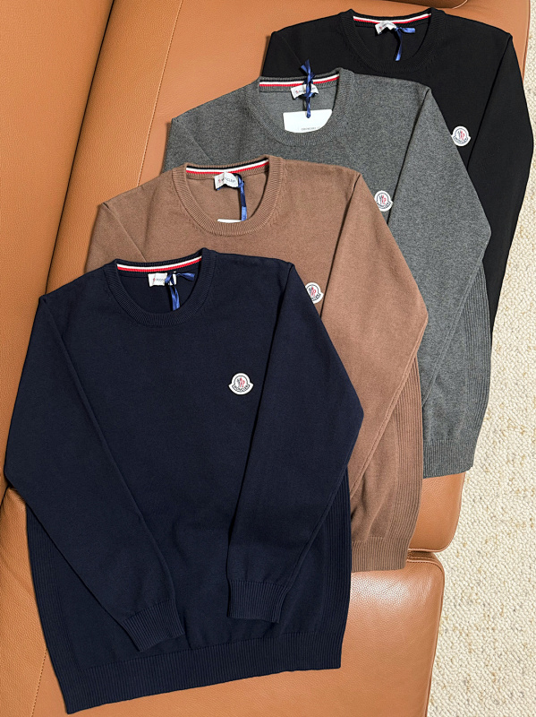 Moncler — סוודר · A2146