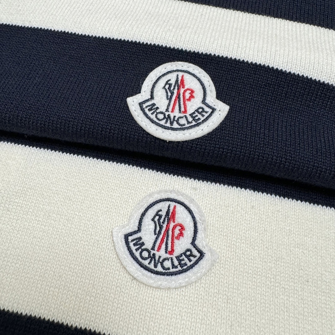 Moncler — סוודר · A3420 — תמונה 4