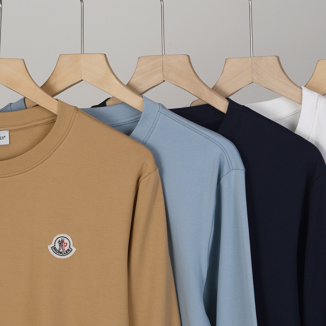 Moncler Logo Patch Cotton T-Shirt · A2490 — תמונה 26