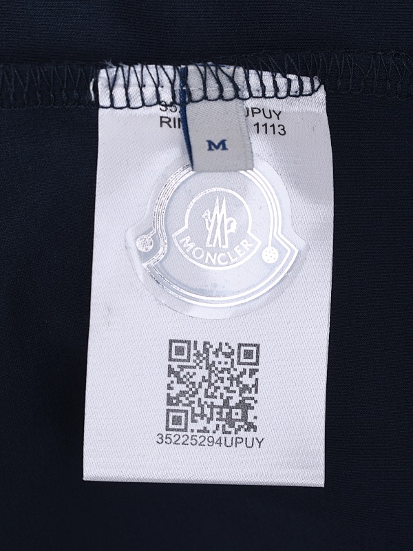 Moncler Logo Patch Cotton T-Shirt · A2490 — תמונה 9