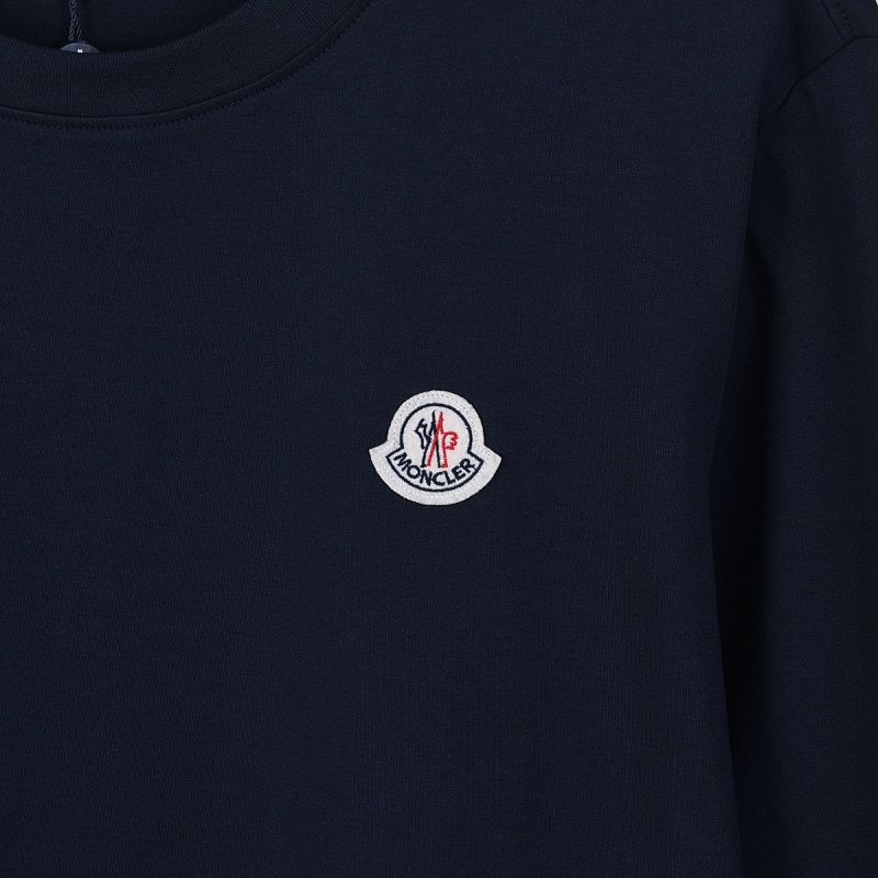 Moncler Logo Patch Cotton T-Shirt · A2490 — תמונה 15