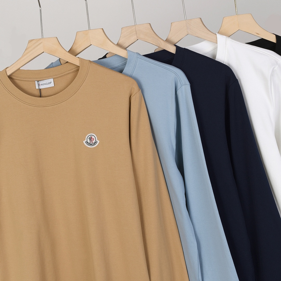 Moncler Logo Patch Cotton T-Shirt · A2490 — תמונה 28