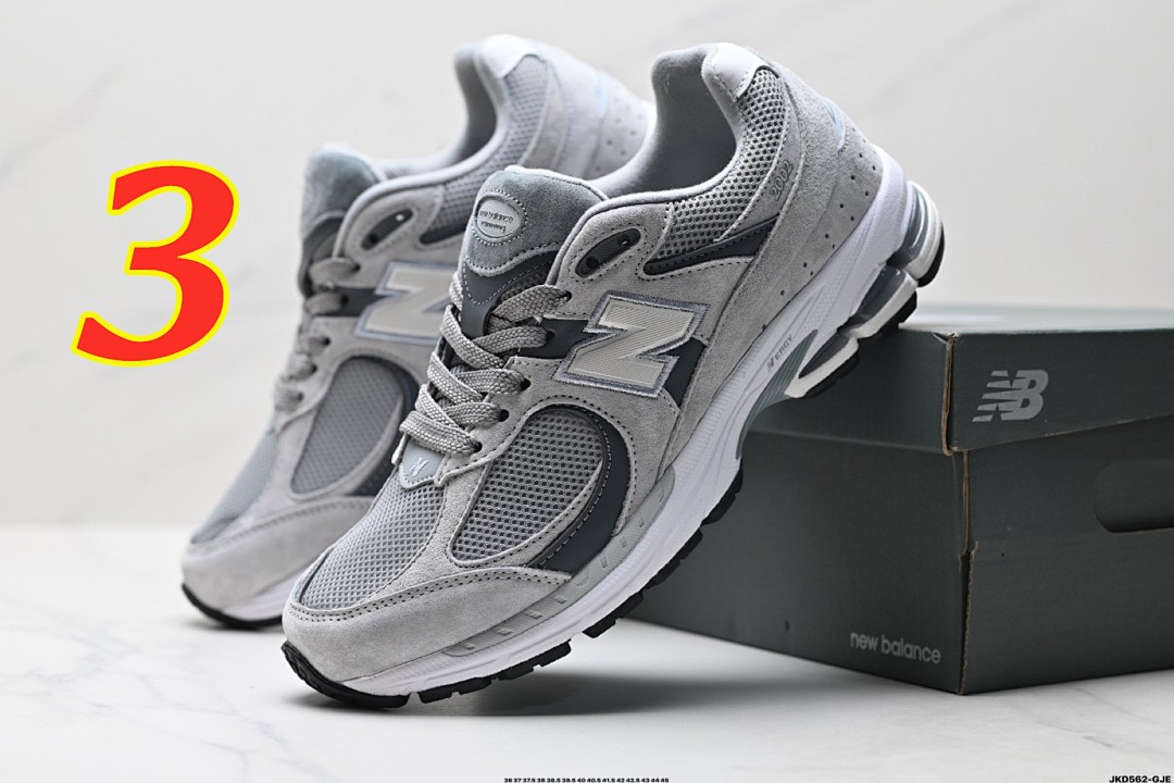 New Balance 2002R · 5503 — תמונה 4