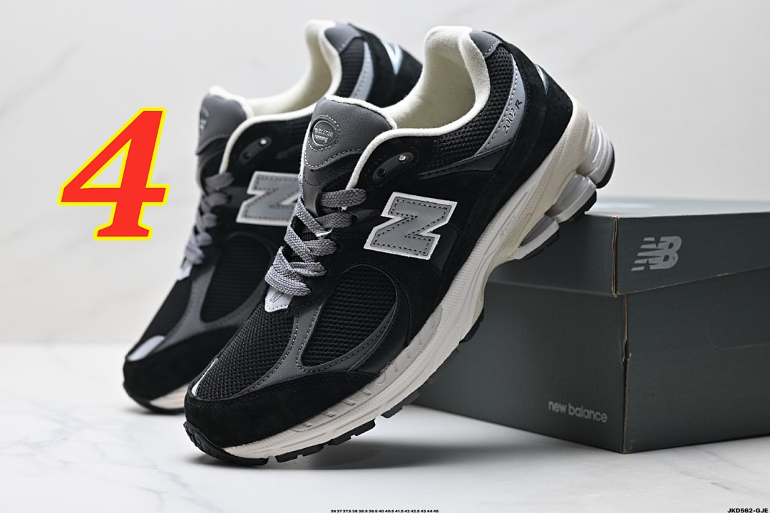 New Balance 2002R · 5503 — תמונה 3
