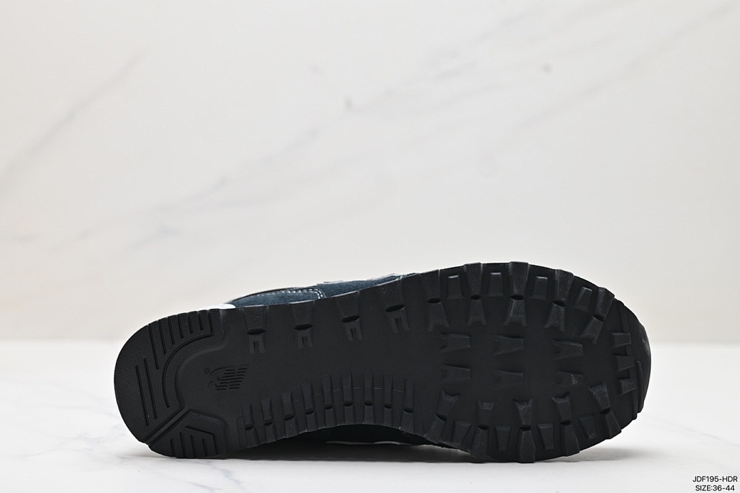 New Balance 574 Core · 4828 — תמונה 16