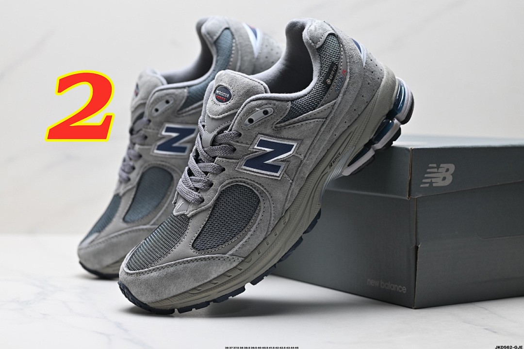 New Balance 2002R · 5503 — תמונה 5