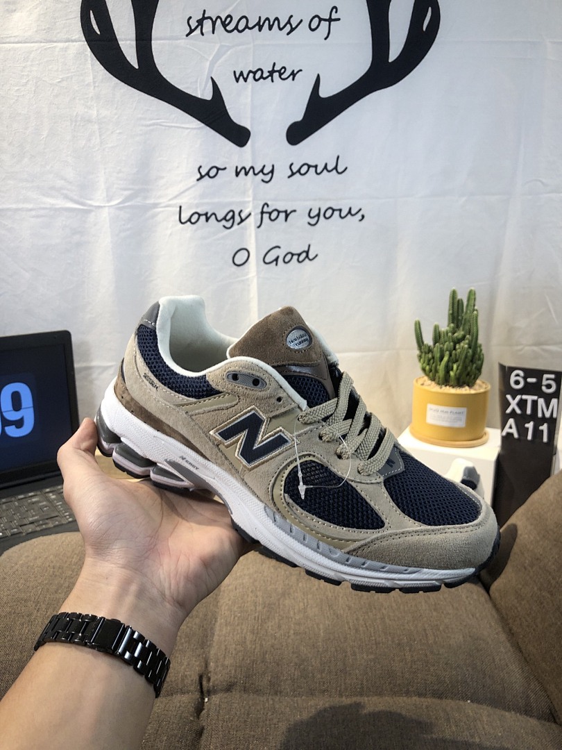 New Balance 2002R · 3489 — תמונה 32