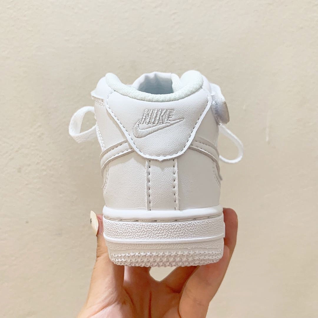 Air Jordan 1 Mid SE · 4946 — תמונה 16