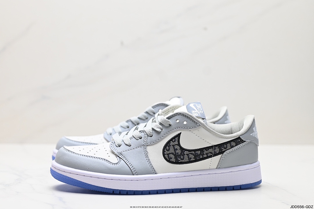 Nike Air Jordan 1 Low · 4720 — תמונה 37