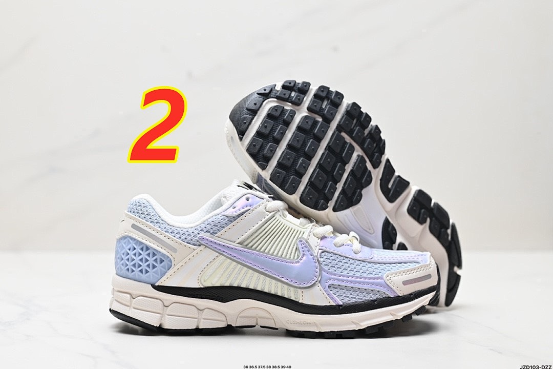 Nike Zoom Vomero 5 · 5279