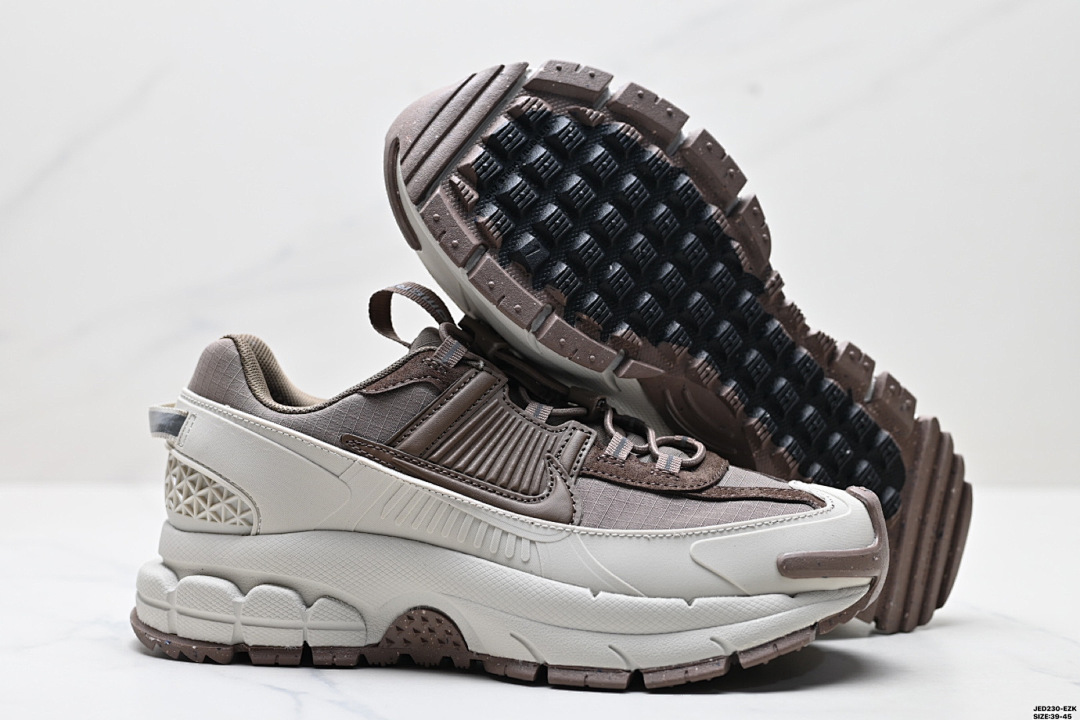 Nike Zoom Vomero Roam · 5284 — תמונה 10