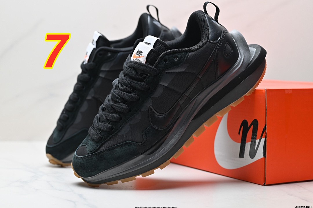 Nike VaporWaffle Sacai Sail Gum · 5409 — תמונה 2