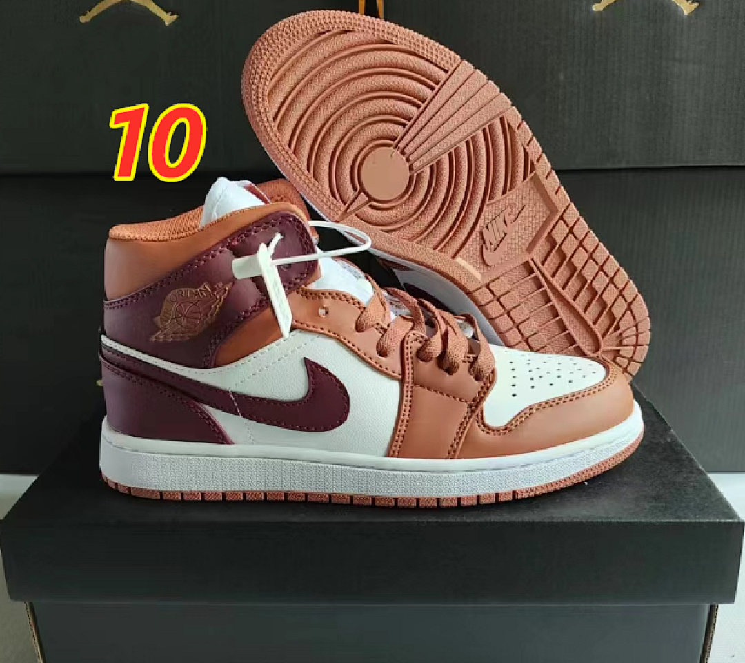 Nike Air Jordan 1 Retro High · 4847 — תמונה 11