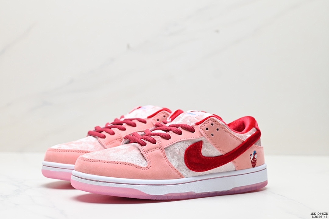 Nike SB Dunk Low StrangeLove · 5139 — תמונה 6
