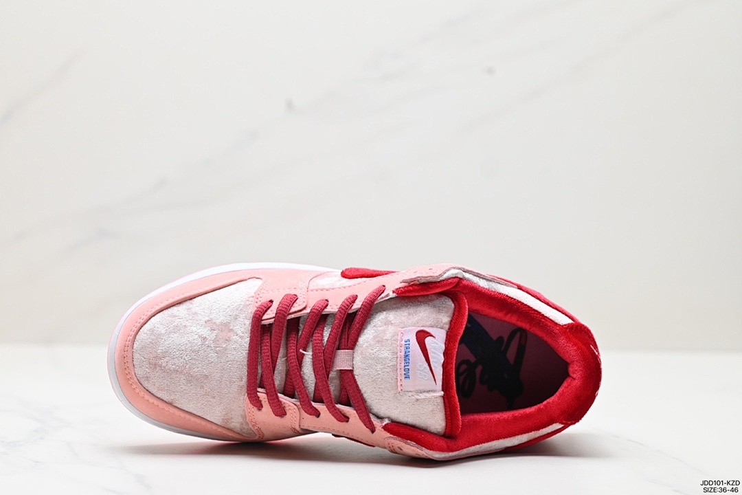 Nike SB Dunk Low StrangeLove · 5139 — תמונה 8