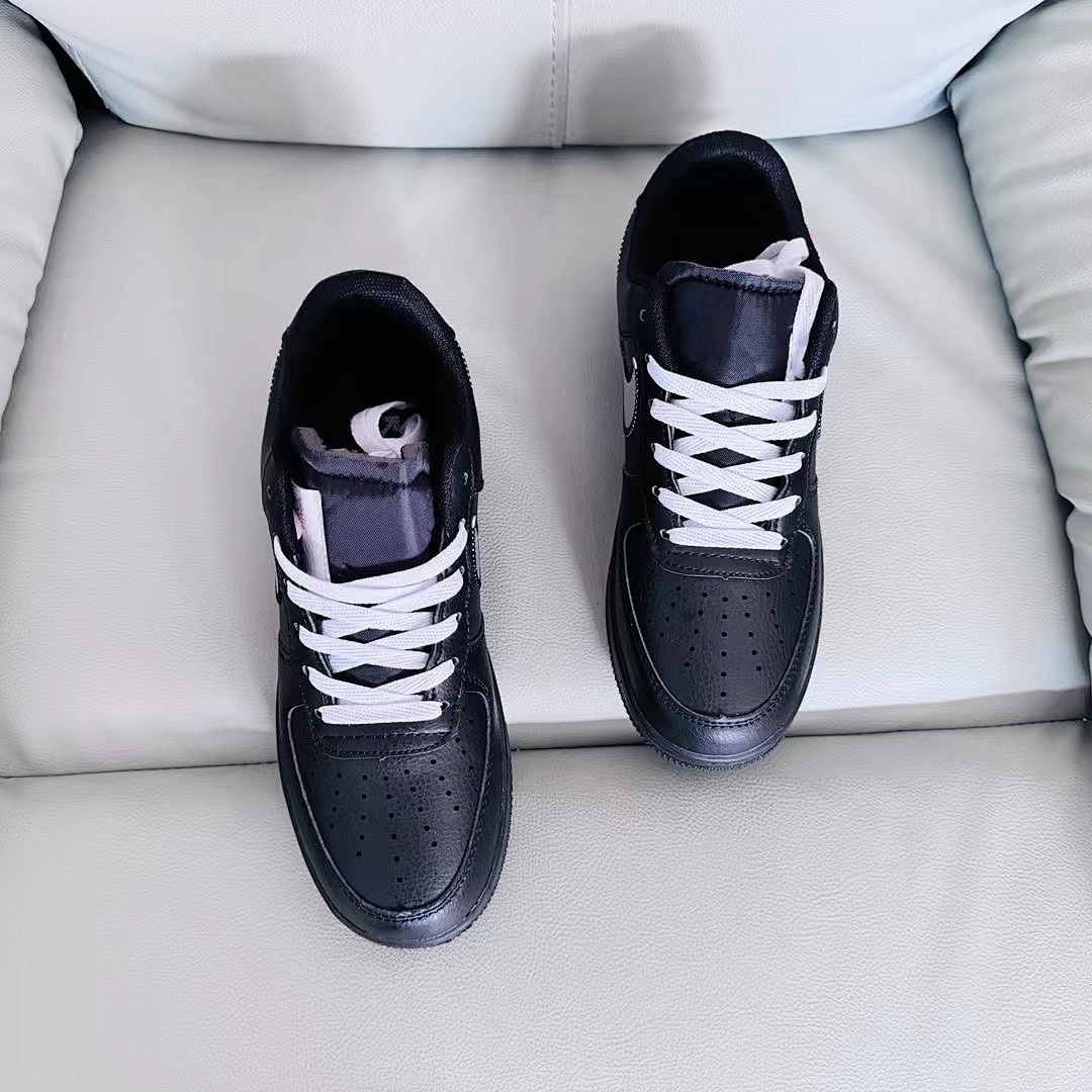 Nike Air Force 1 '07 MoMA · 5239 — תמונה 13