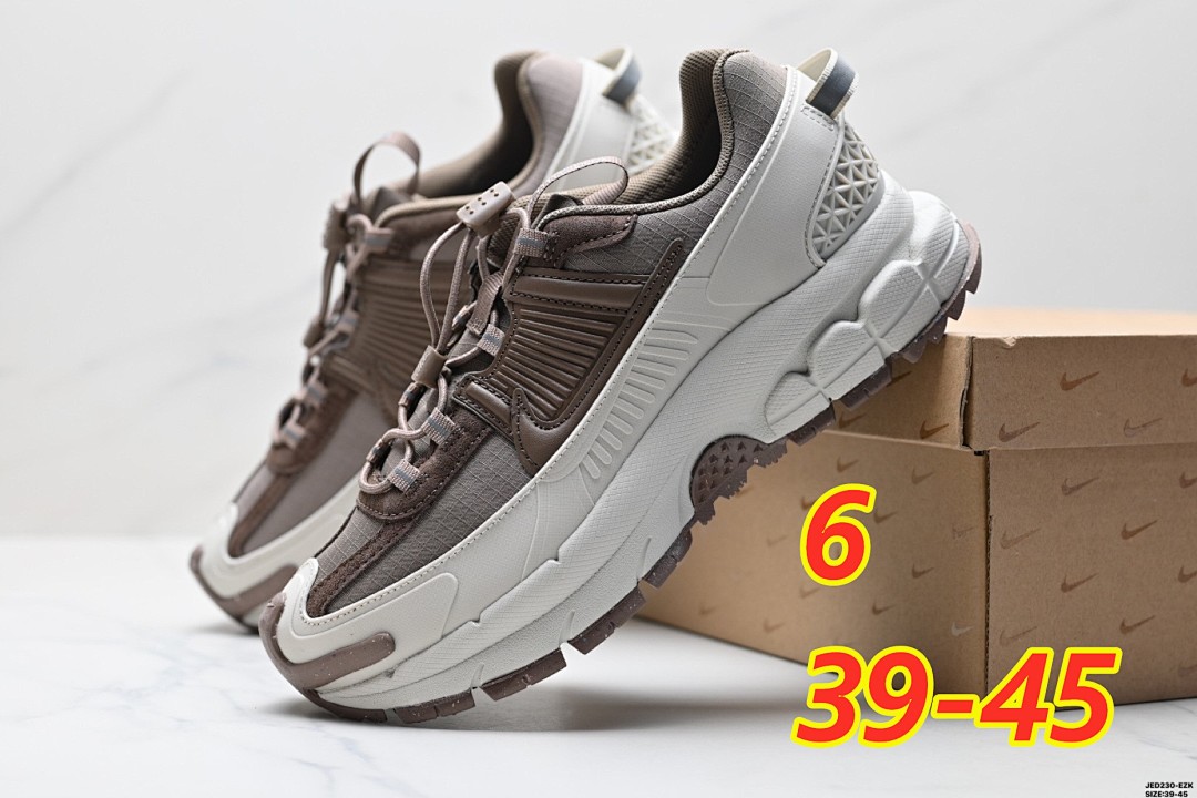 Nike Zoom Vomero Roam · 5284 — תמונה 4