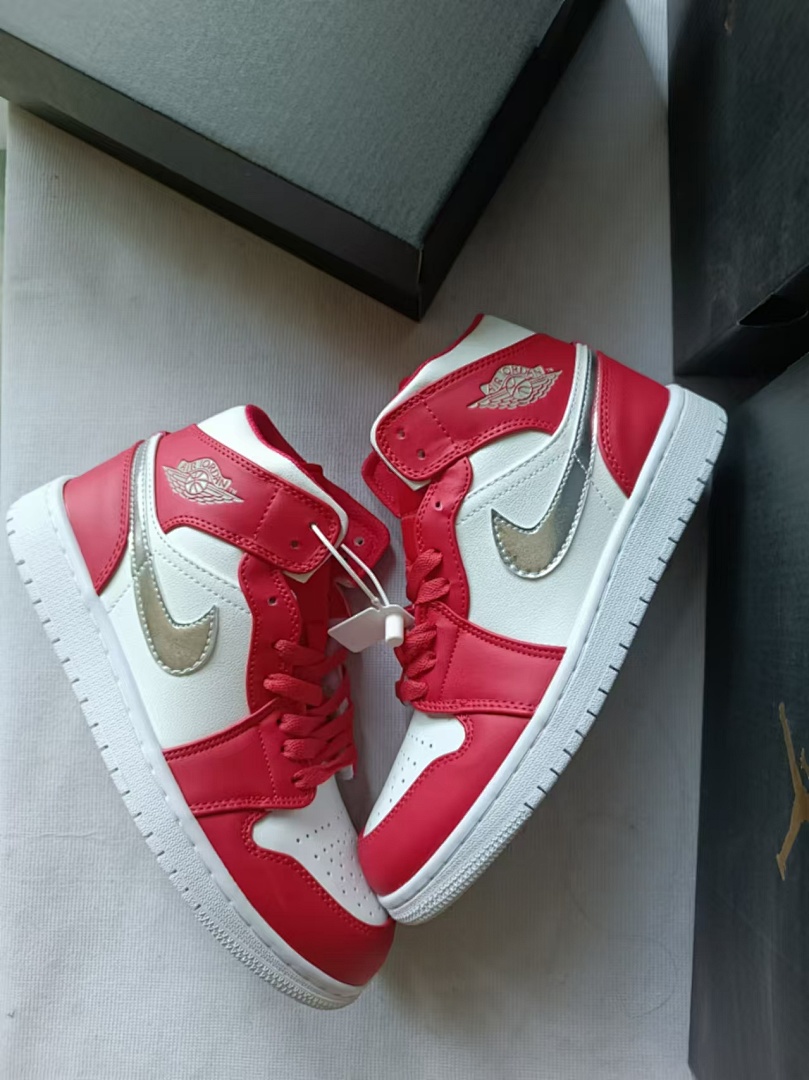 Air Jordan 1 Mid SE · 5327 — תמונה 21