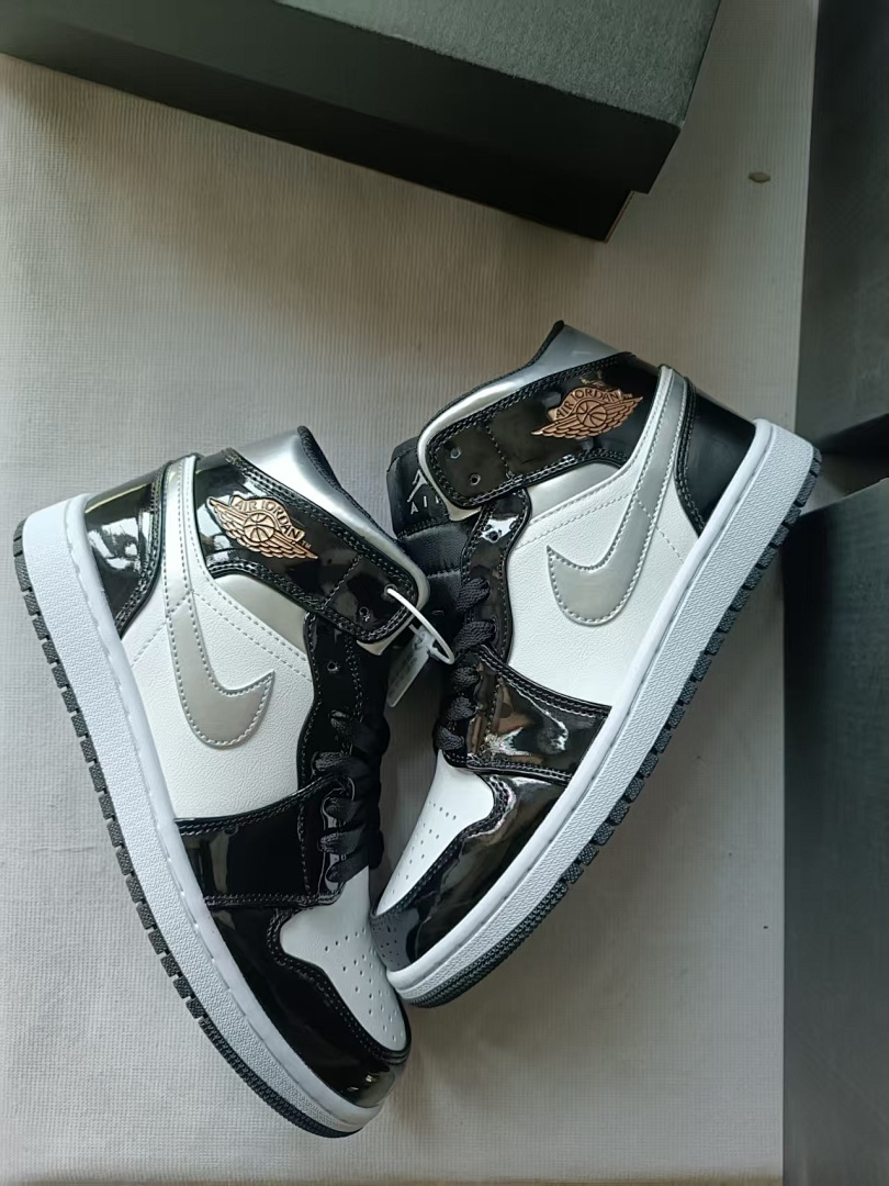 Air Jordan 1 Mid SE · 5327 — תמונה 23