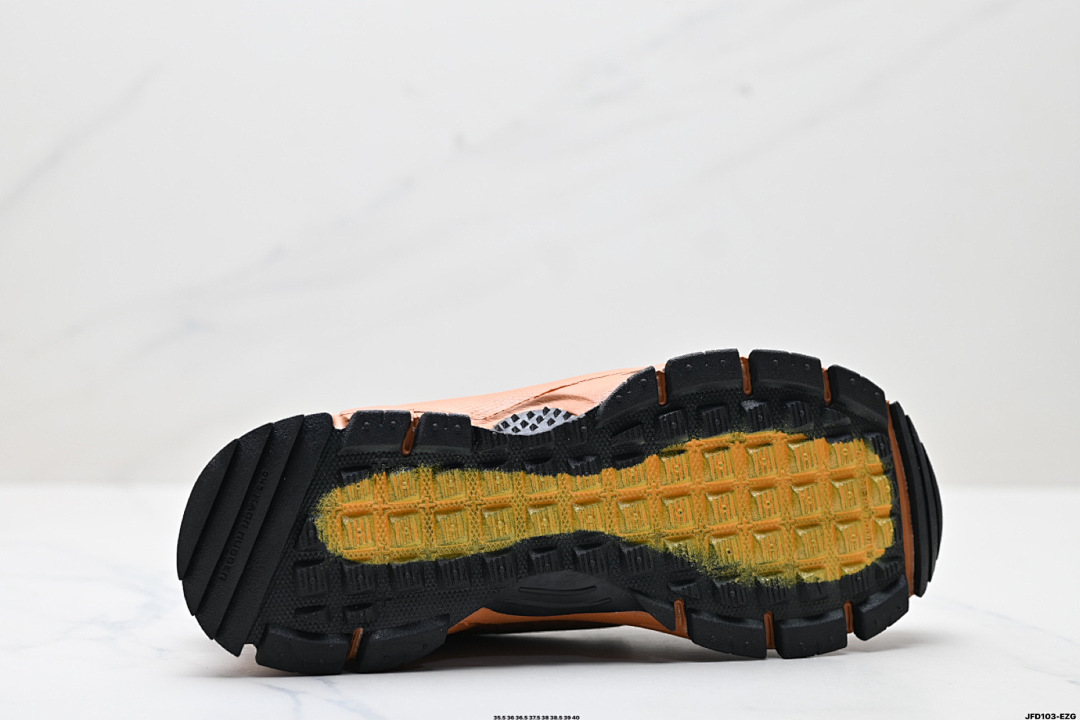 Nike Zoom Vomero Roam · 5284 — תמונה 12