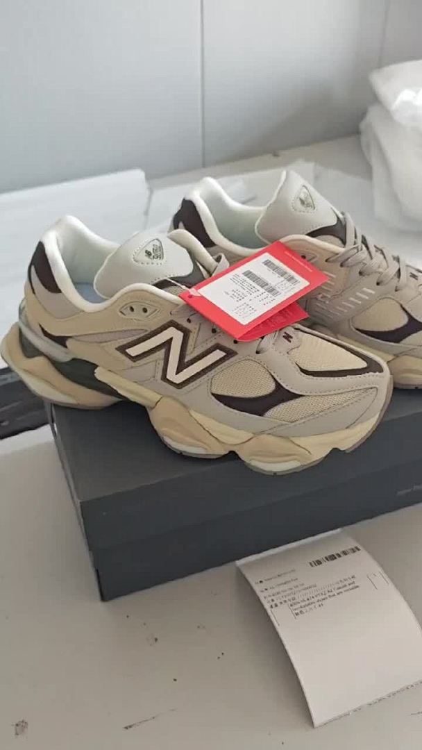 New balance HE4356 $49