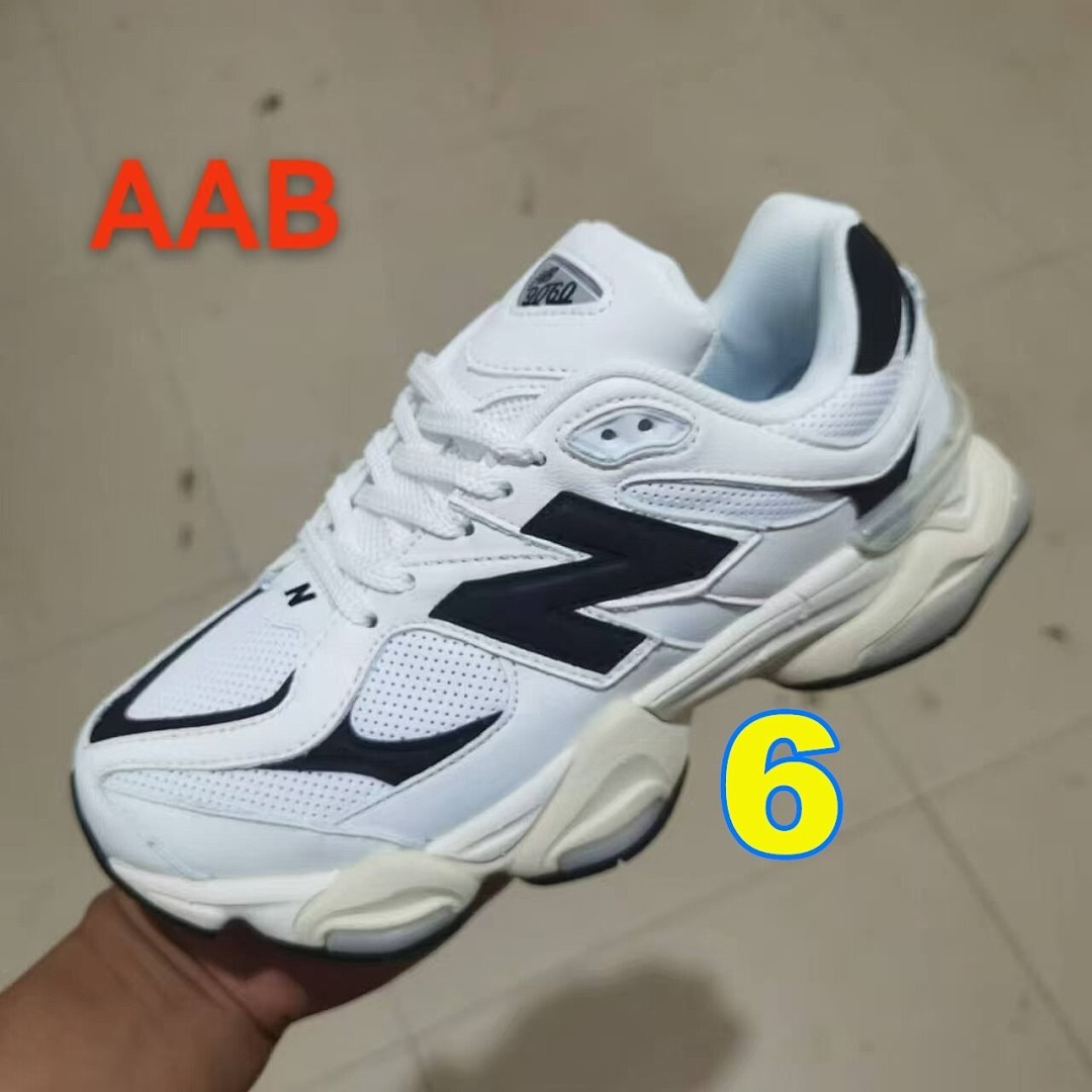 New balance HE4353 $59.6