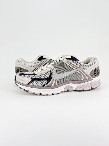 Nike Zoom Vomero HE5604