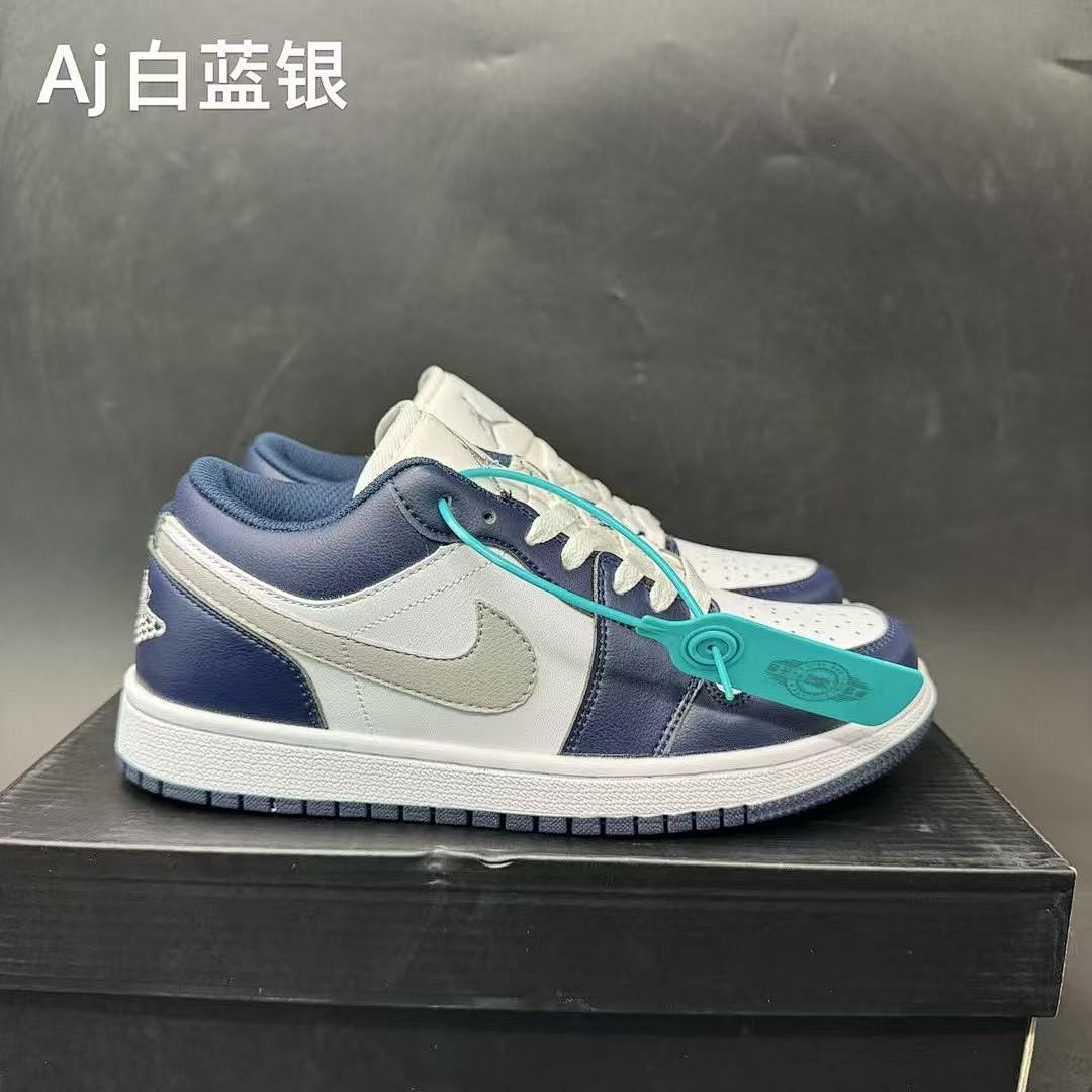 nike  HE8122