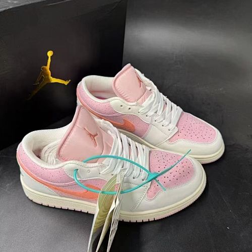 nike  HE8125
