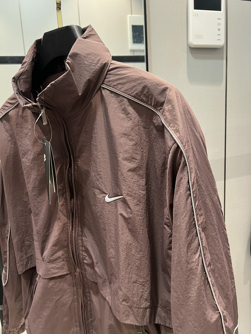 Nike Sportswear Solo Swoosh Woven Tracksuit · A3011 — תמונה 19