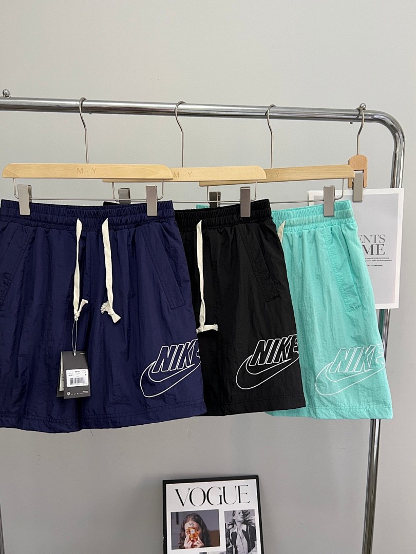 Nike Sportswear Alumni Woven Flow Shorts · A3034 — תמונה 5