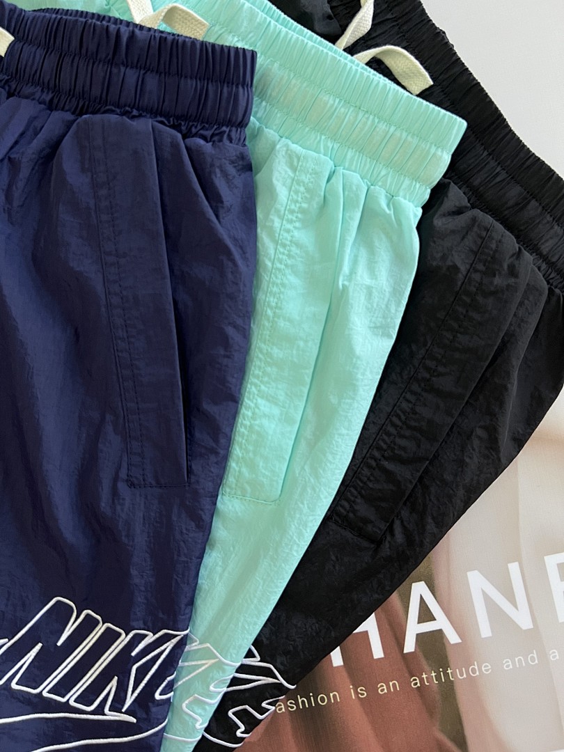 Nike Sportswear Alumni Woven Flow Shorts · A3034 — תמונה 28