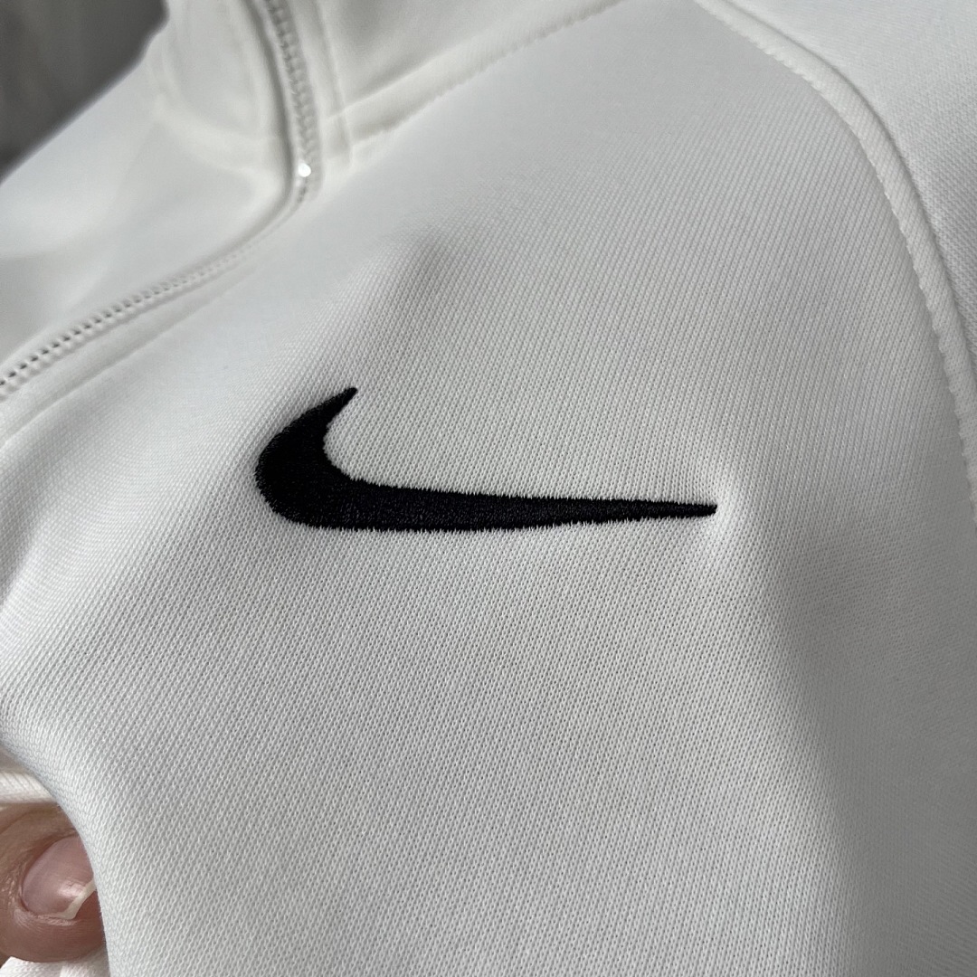 Nike Solo Swoosh Quarter-Zip · A2763 — תמונה 23