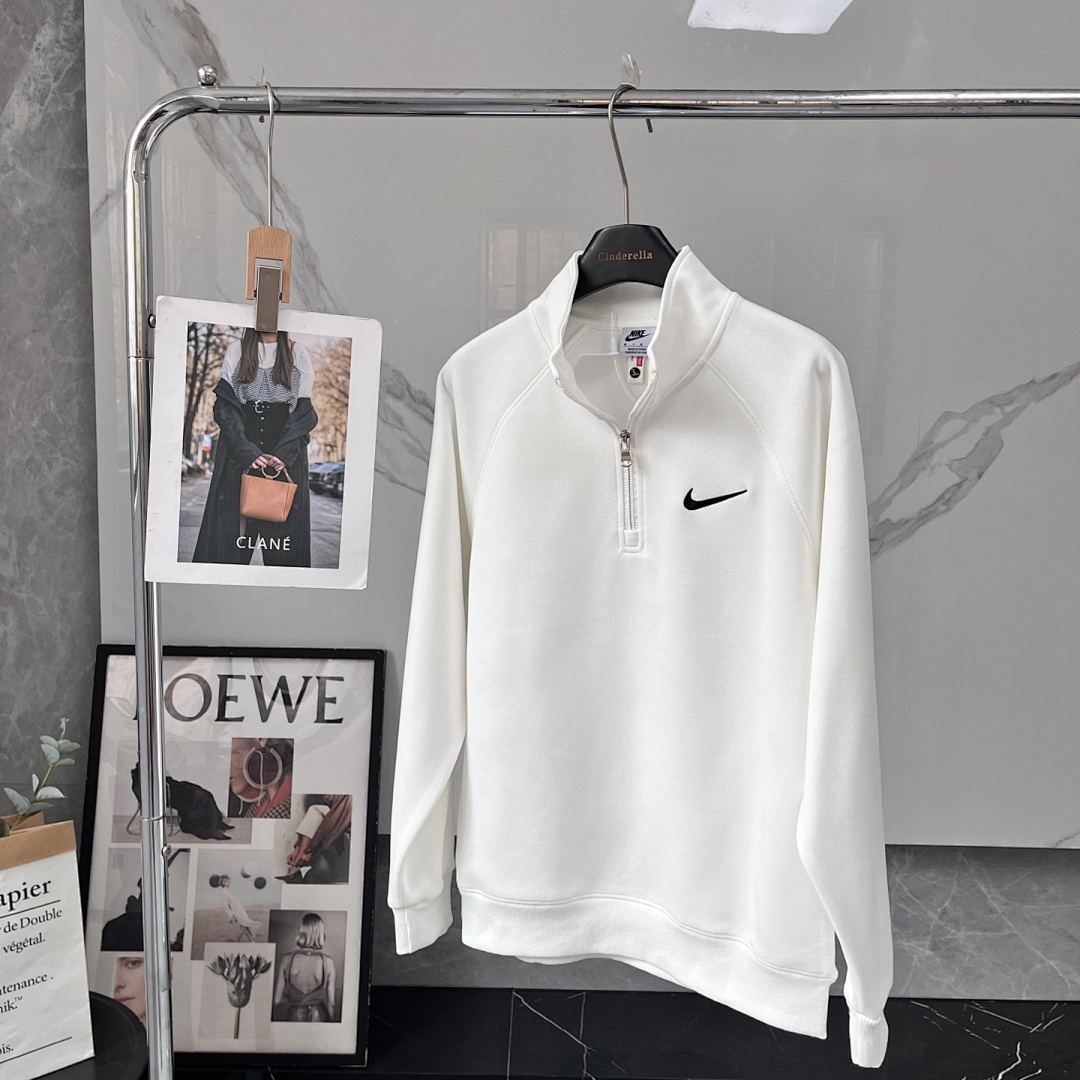Nike Solo Swoosh Quarter-Zip · A2763 — תמונה 9