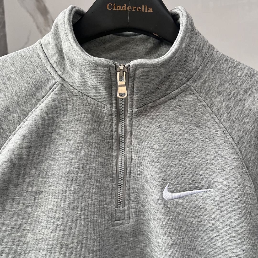 Nike Solo Swoosh Quarter-Zip · A2763 — תמונה 38