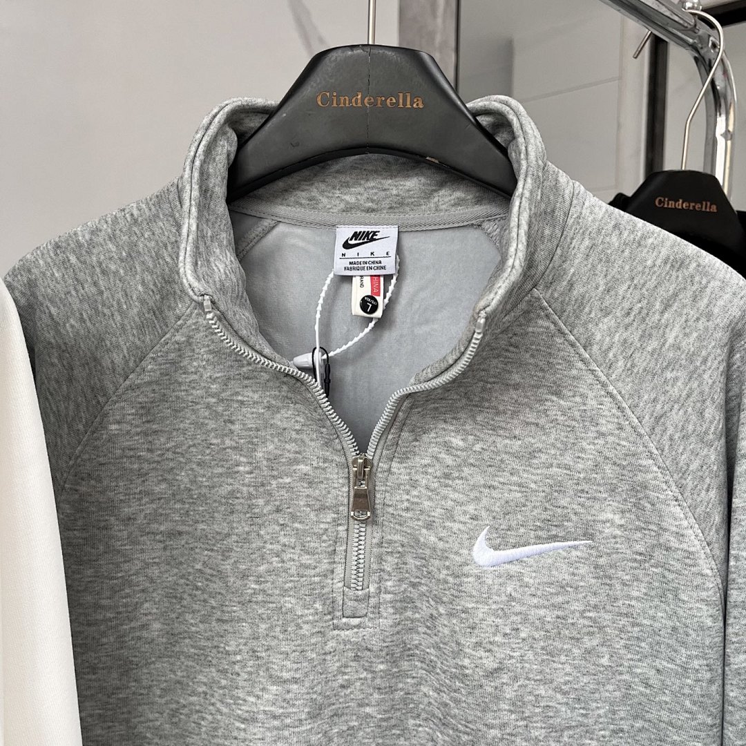 Nike Solo Swoosh Quarter-Zip · A2763 — תמונה 5