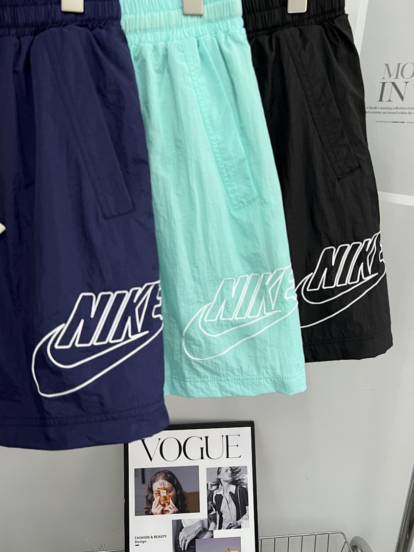 Nike Sportswear Alumni Woven Flow Shorts · A3034 — תמונה 45
