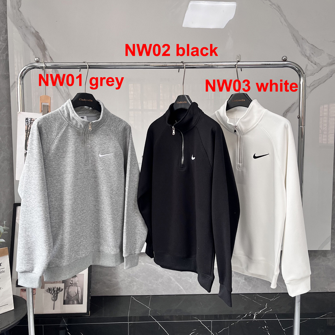 Nike Solo Swoosh Quarter-Zip · A2763