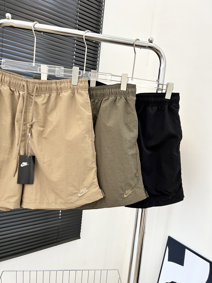 Nike — מכנסיים קצרים · A3200 — תמונה 18